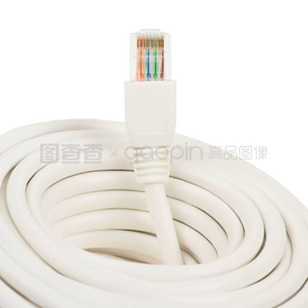 白色RJ-45网络插头 连接数字世界的精密接口